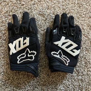 Youth Fox Racing riding gloves